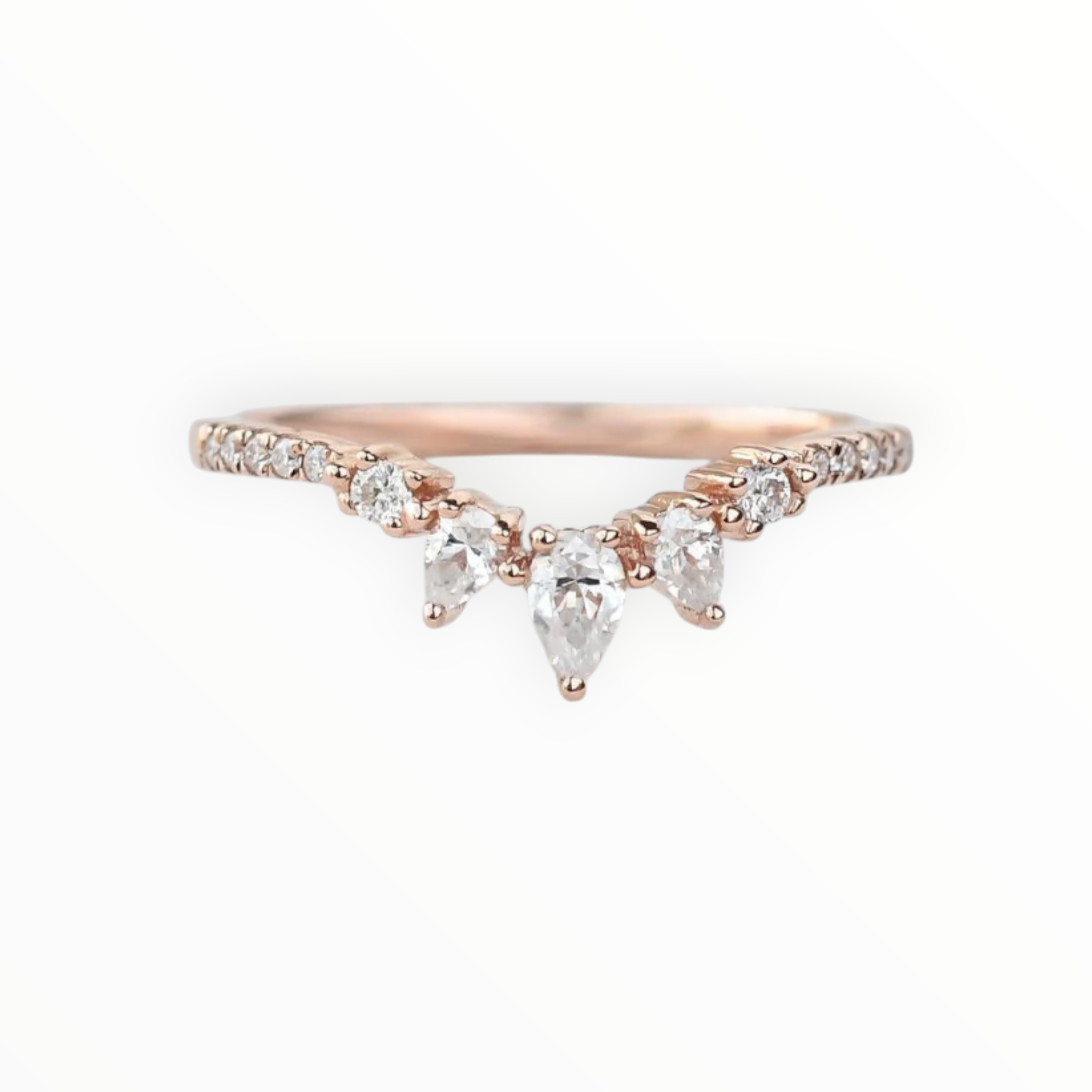 0.40CTW Round Brilliant & Pear Cut Curved Vintage Style Wedding Band